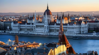 Fitch dashes Hungarian hopes of an upgrade, affirming BBB- credit rating